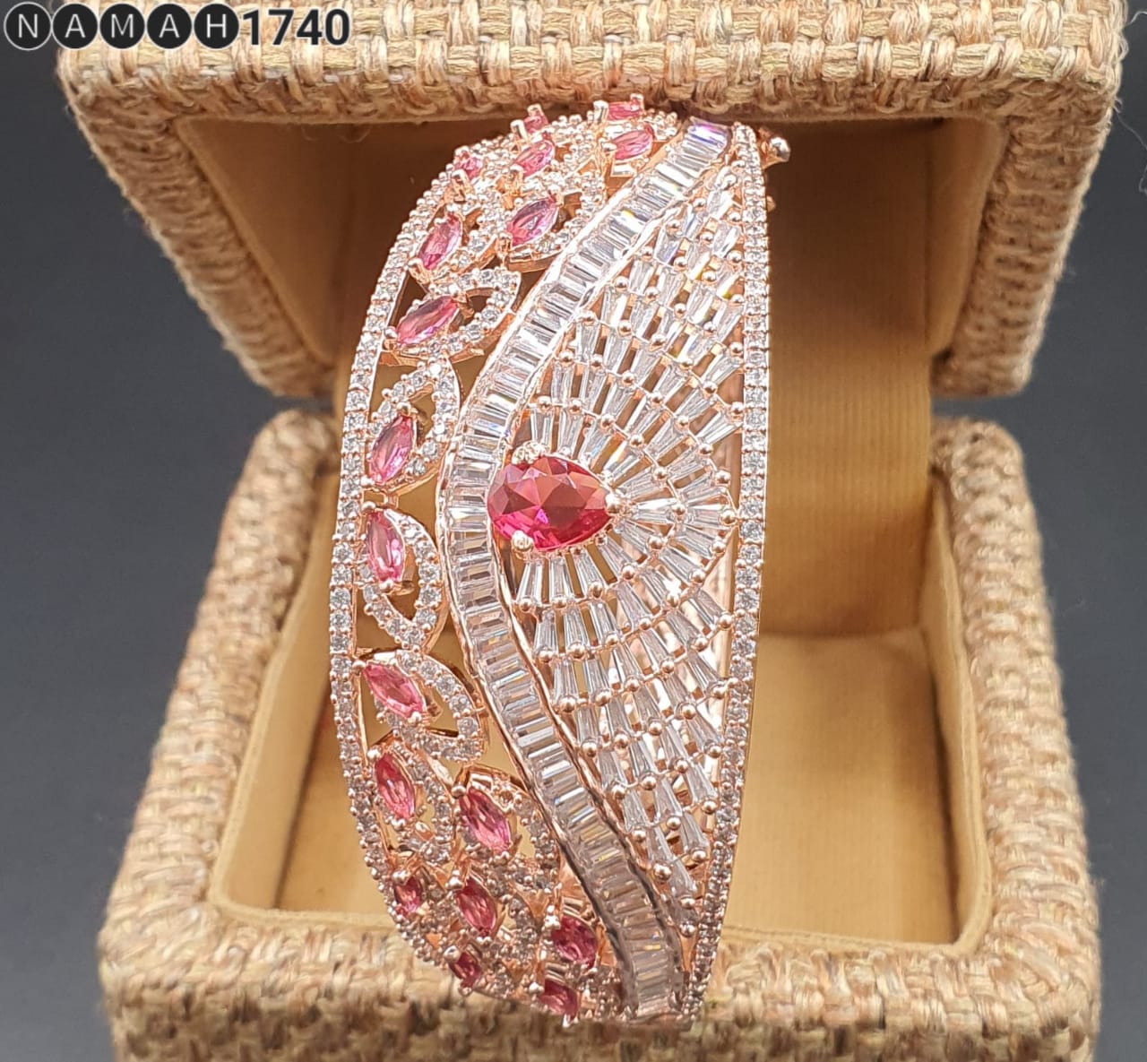 Beautiful American Diamond Antique Stone Bengal & Bracelet Set