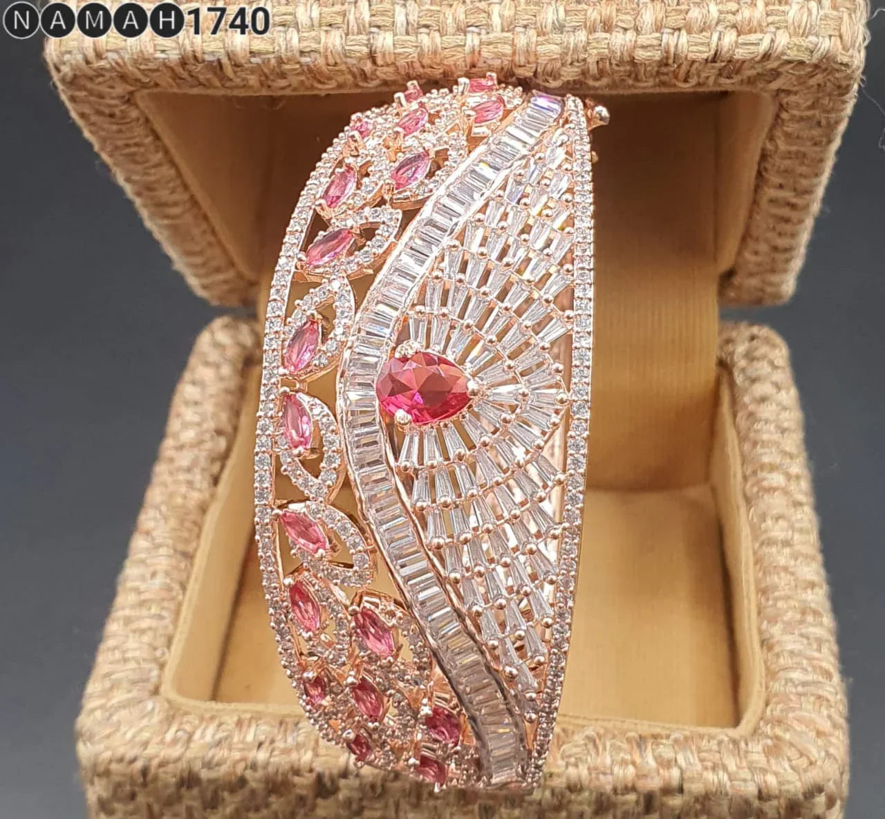 Beautiful American Diamond Antique Stone Bengal &amp; Bracelet Set
