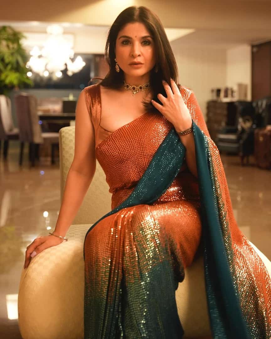 Beautiful Designer Heavy Georgette Exclusive Sequanc Saree Design 473