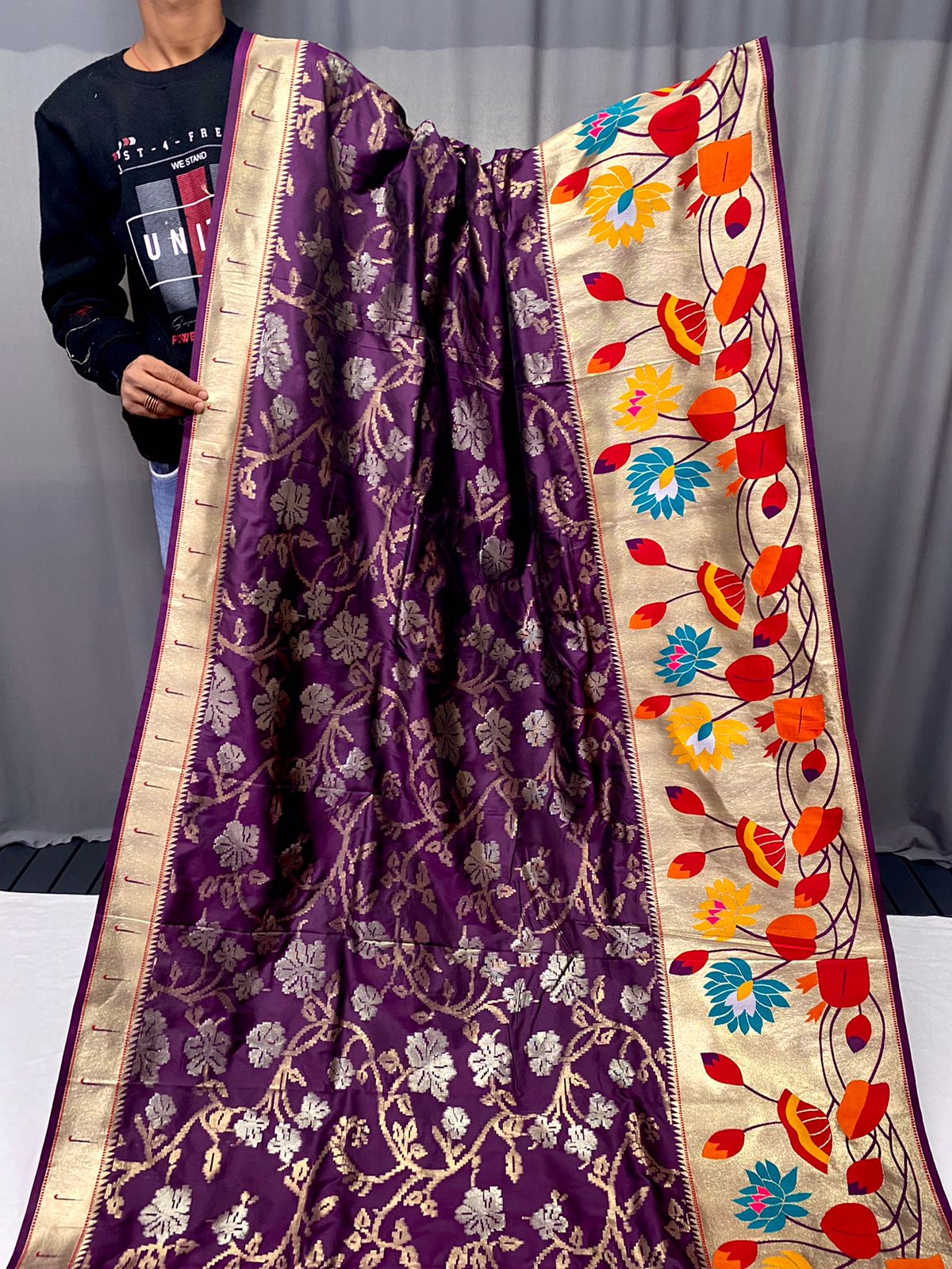 Beautiful Designer Geeta Pure Soft Paithani Silk Saree