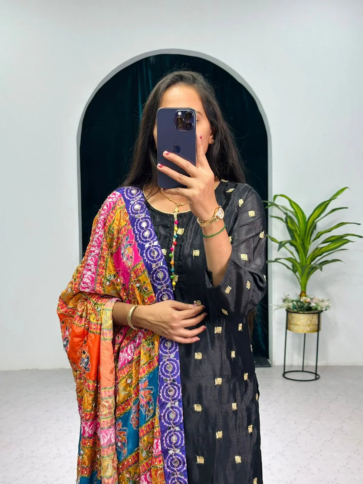 Beautiful Designer Special Kurti With Dupatta &amp; Pent