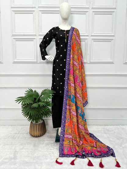 Beautiful Designer Special Kurti With Dupatta &amp; Pent