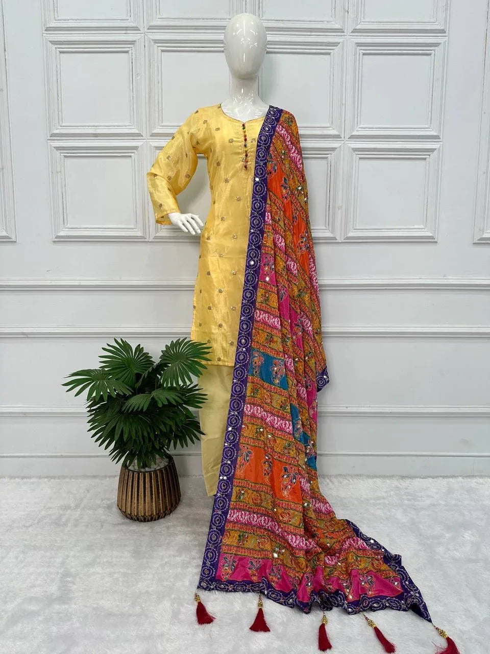 Beautiful Designer Special Kurti With Dupatta &amp; Pent