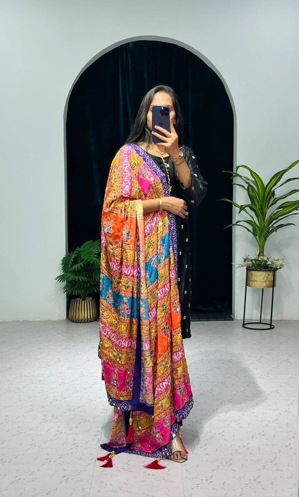 Beautiful Designer Special Kurti With Dupatta &amp; Pent