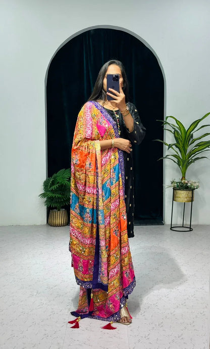 Beautiful Designer Special Kurti With Dupatta &amp; Pent