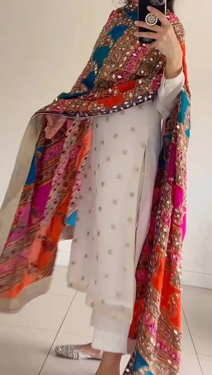 Beautiful Designer Special Kurti With Dupatta &amp; Pent
