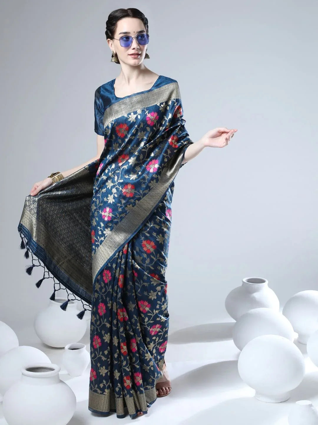 Beautiful Designer Tussar silk Jamdani Weaving Saree