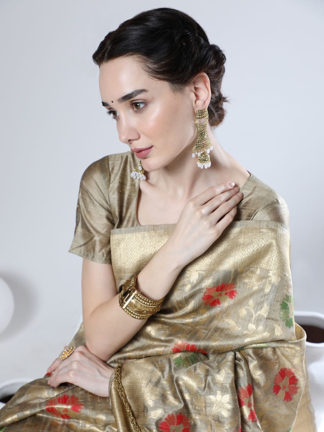 Beautiful Designer Tussar silk Jamdani Weaving Saree