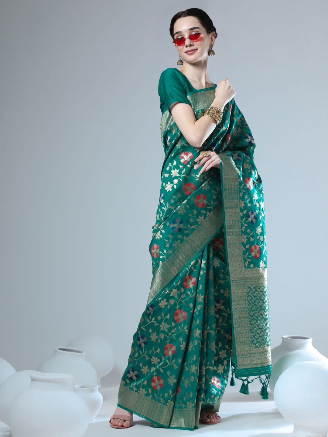 Beautiful Designer Tussar silk Jamdani Weaving Saree