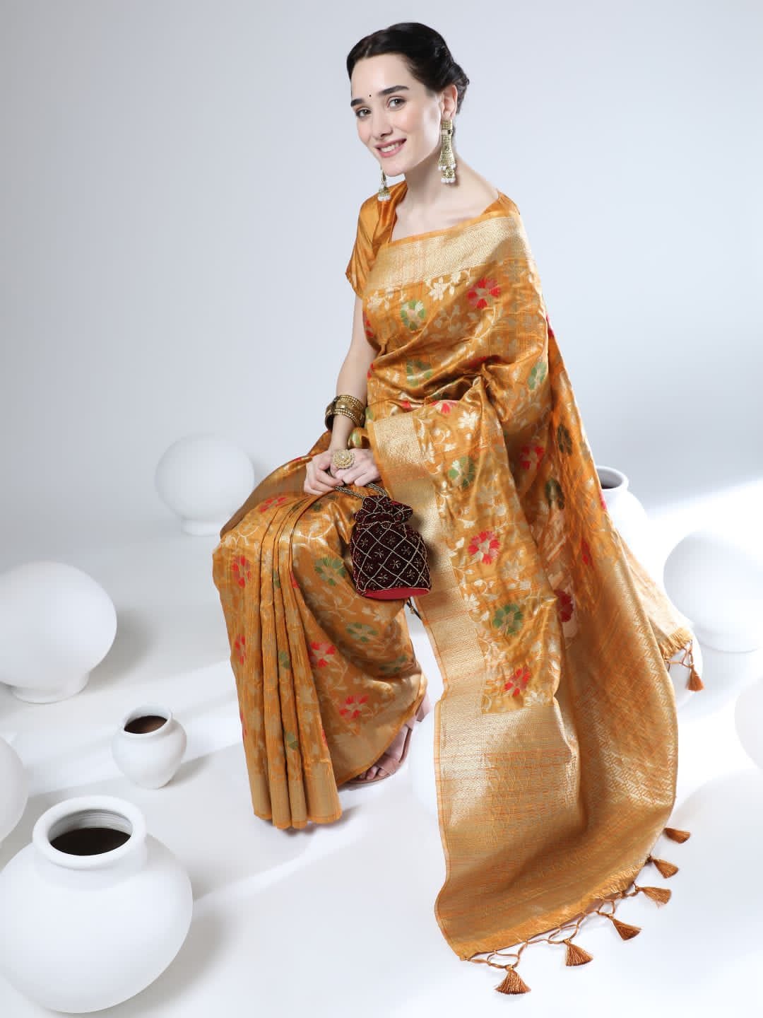 Beautiful Designer Tussar silk Jamdani Weaving Saree