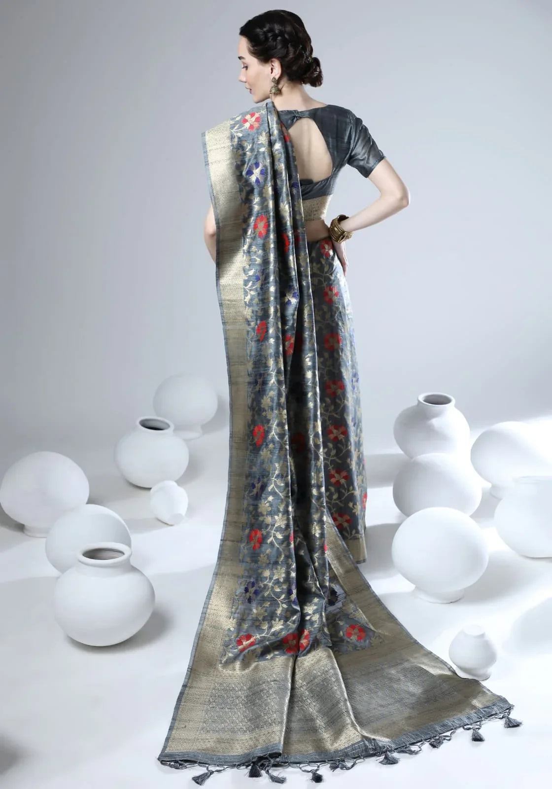Beautiful Designer Tussar silk Jamdani Weaving Saree