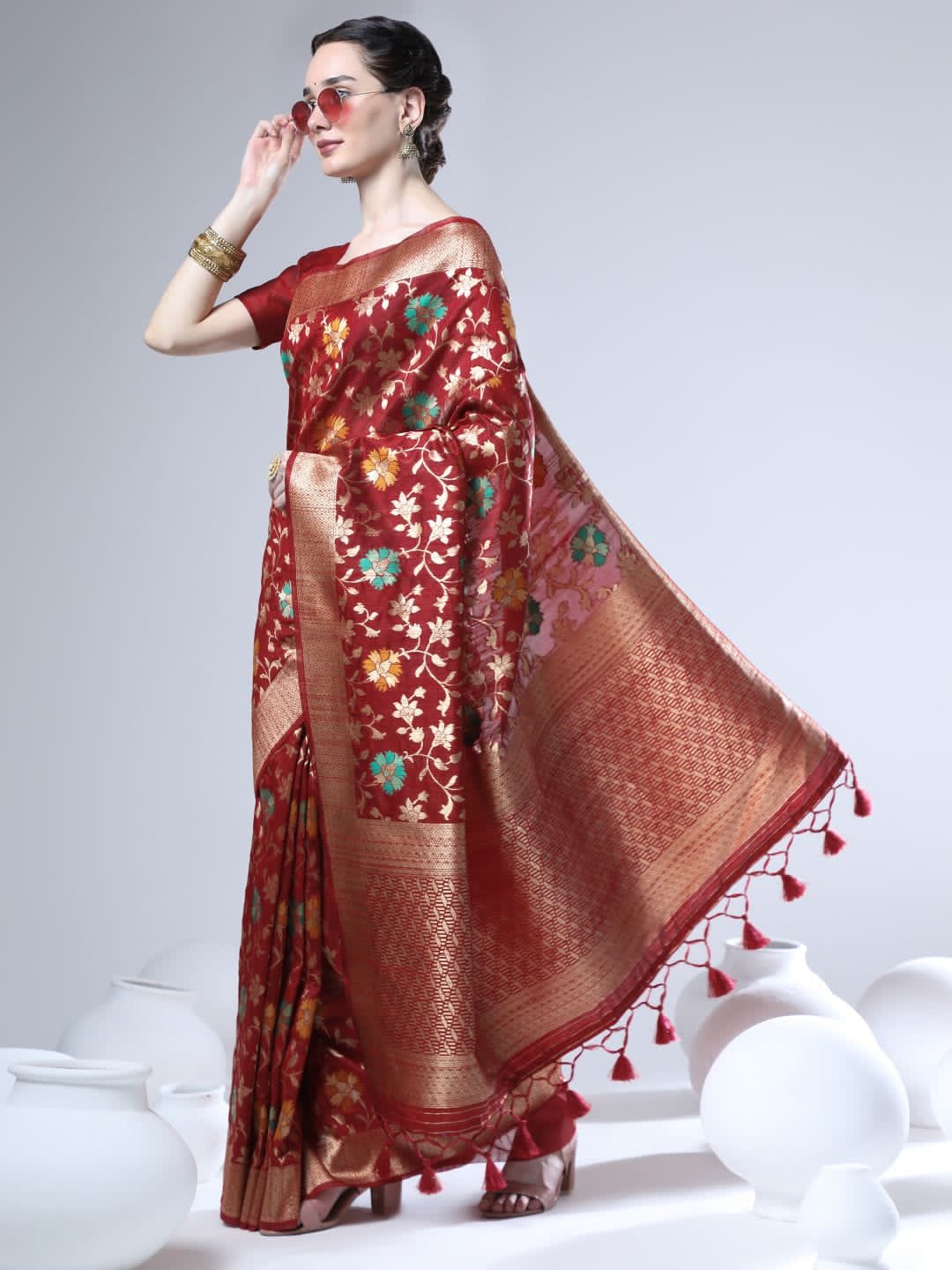 Beautiful Designer Tussar silk Jamdani Weaving Saree