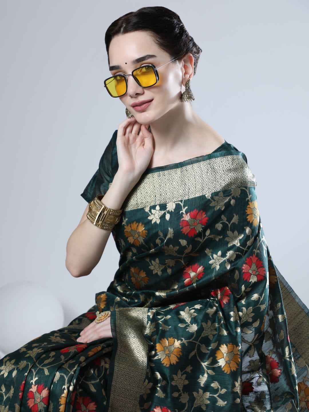 Beautiful Designer Tussar silk Jamdani Weaving Saree