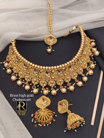 Beautiful Antique Designer Brass Gold Plated Antique Rajwadi Choker with Earrings and Mang Tikka Set