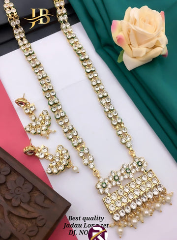 Beautiful Antique Designer Jauda Kundan Stone Jewellery Set with Earrings