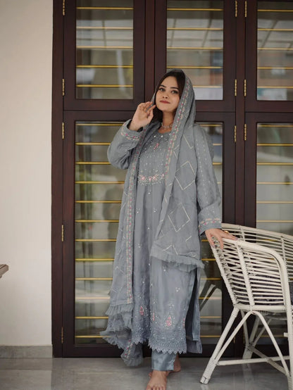 Beautiful Designer Ziaaz Designs 379 Pakistani Suits