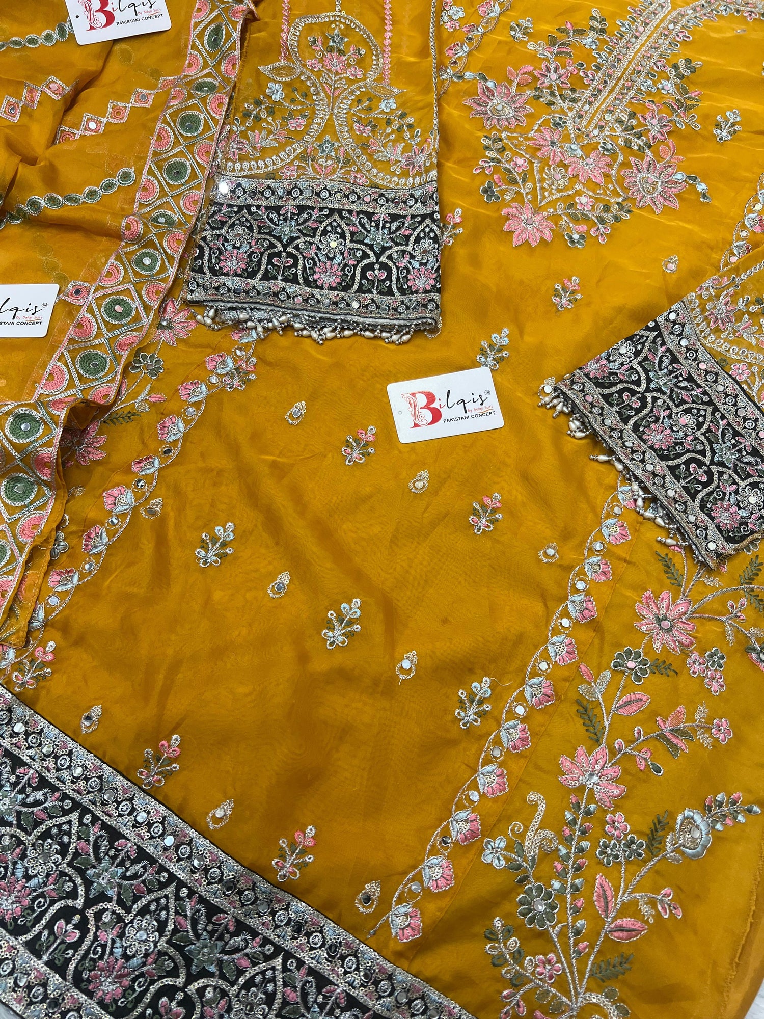 Beautiful Designer Bilqis B 09 A Pakistani Suits