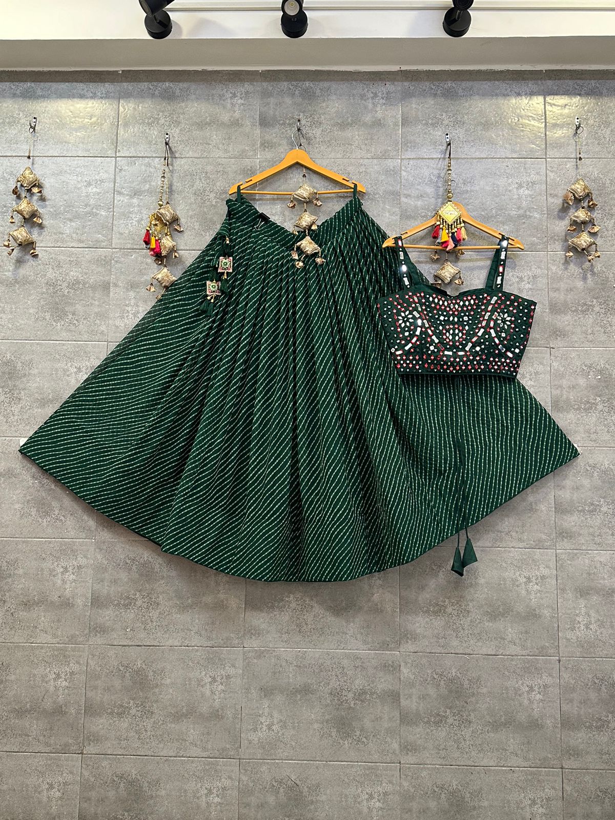 Beautiful Designer Pure Georgette Skirt With Handwork Spgatty Choli