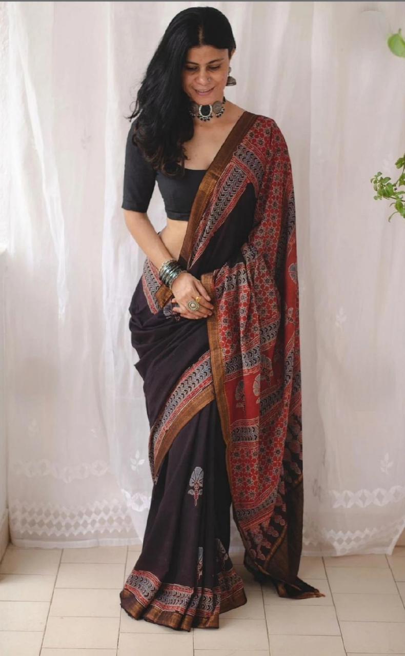 Beautiful Designer Mono Cotton Digital Print Saree