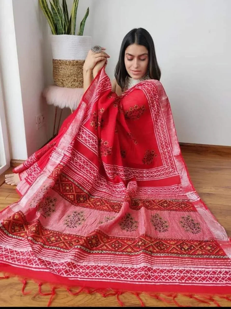 Beautiful Designer Original Linen With Silver Jari Patta Saree