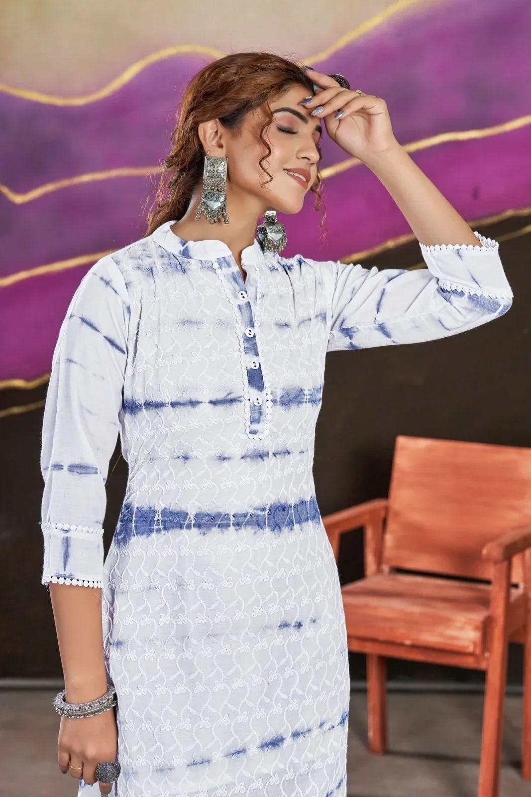 Beautiful Designer Pure Cotton Schiffli Kurti (549x04)