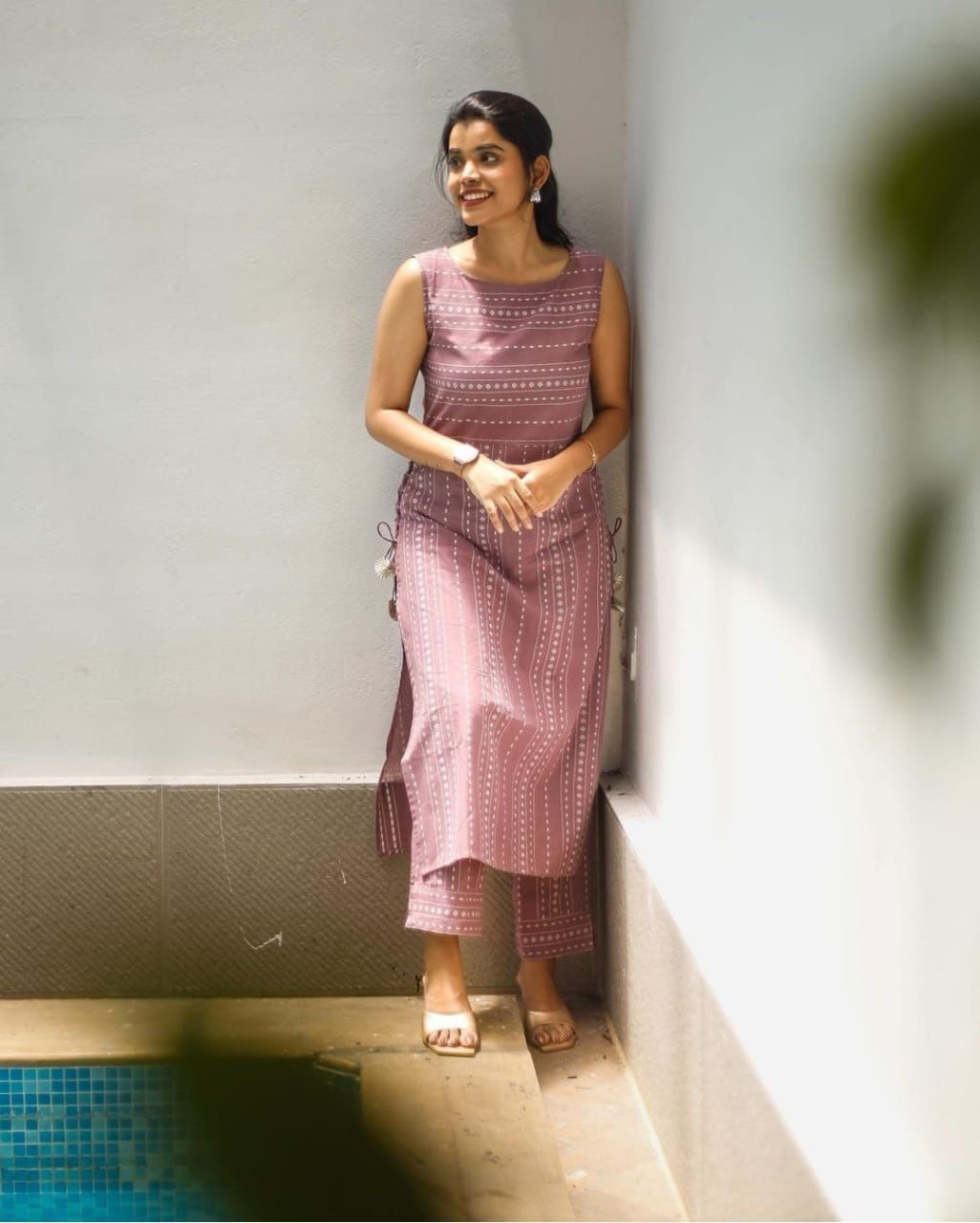 Beautiful Designer Cotton Sleev Less Kurti Pent Set