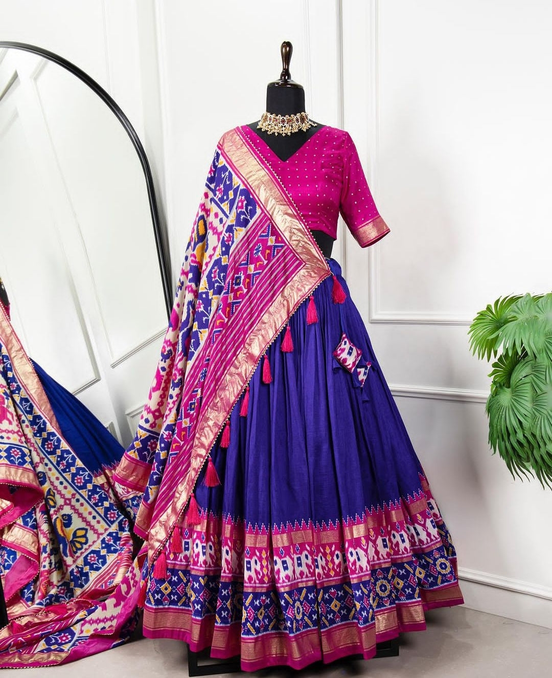 Navratri Garba Wear Lehenga Choli D.No.1680