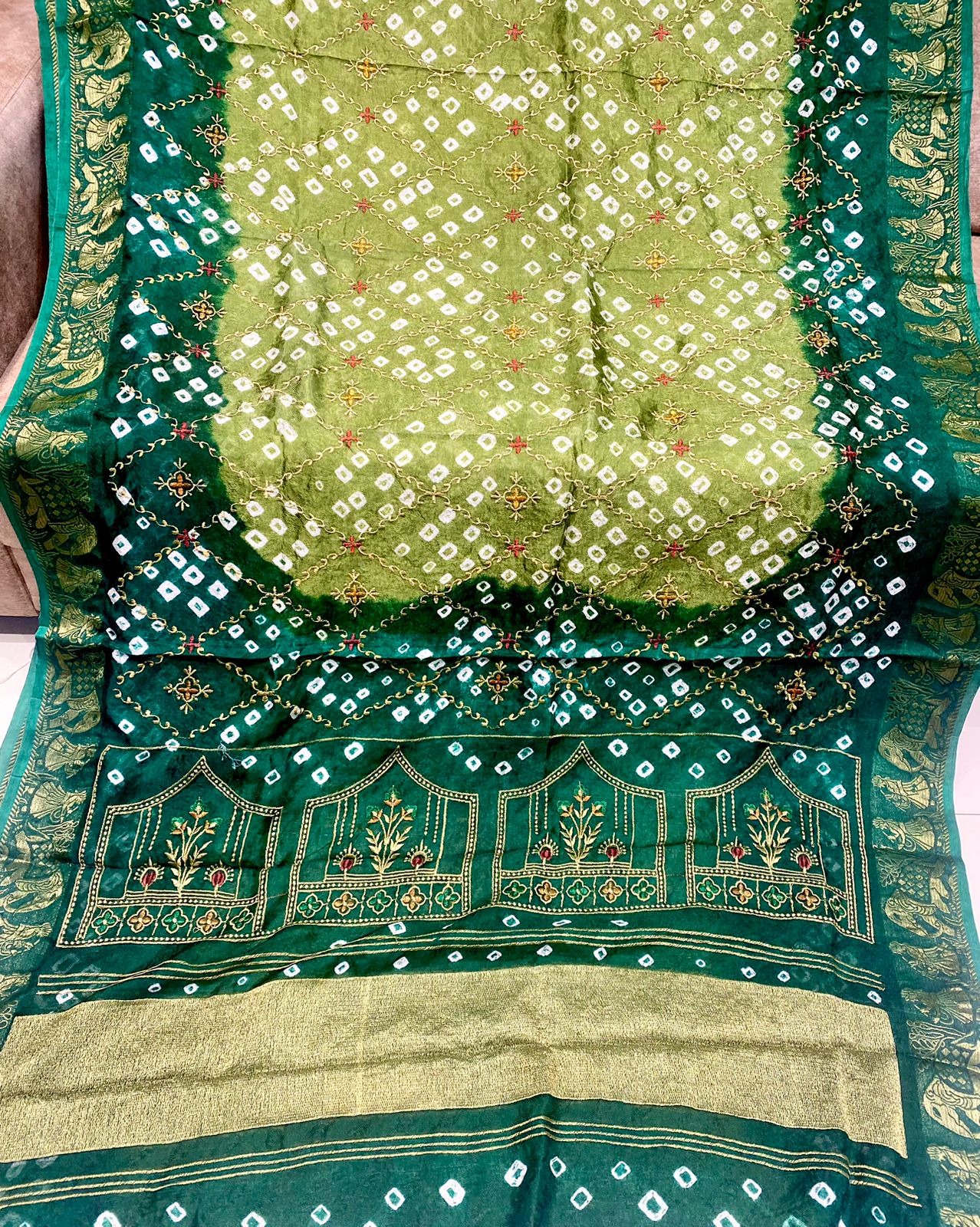 Beautiful Designer Pure Bandhej Soft Silk Lagdi Patta Saree