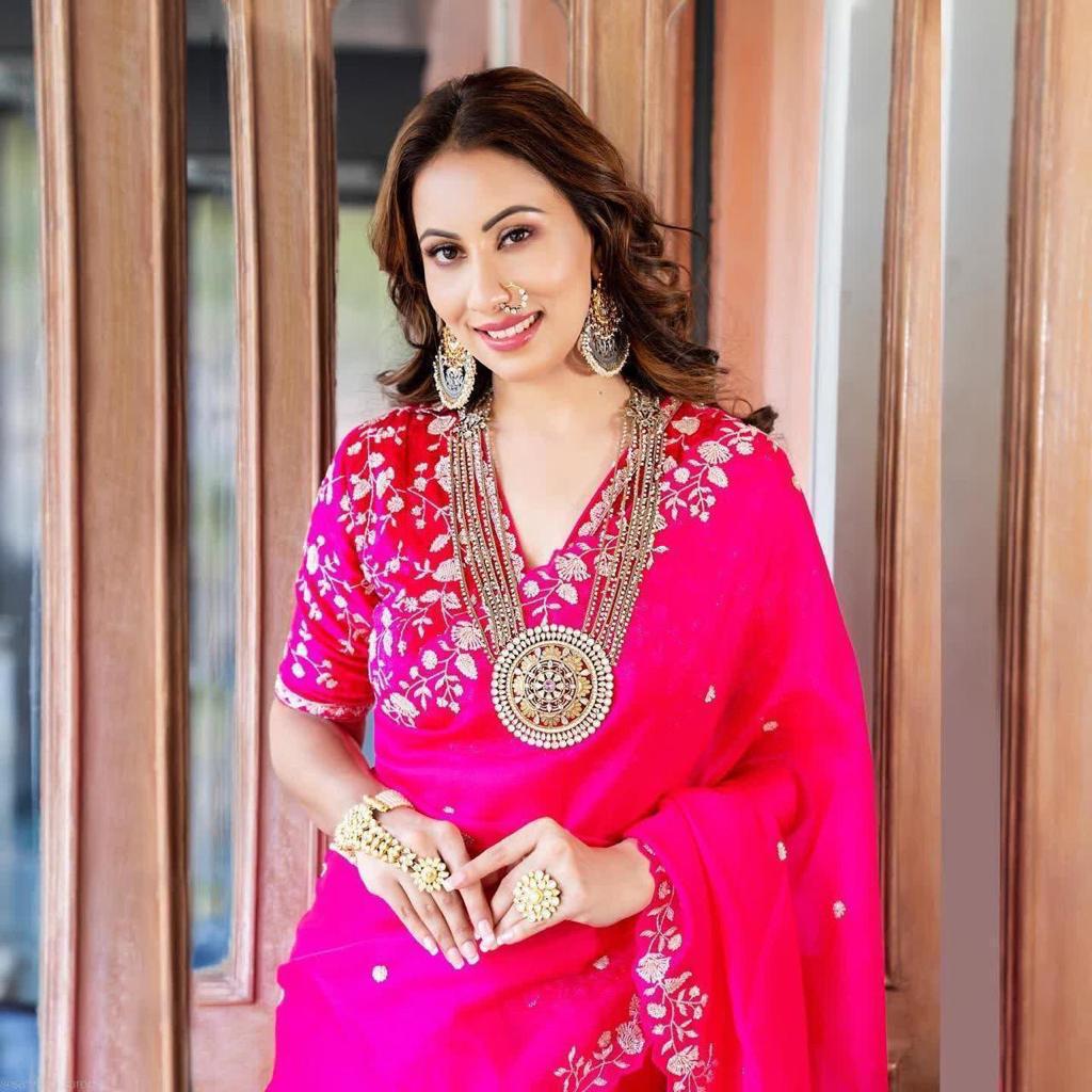 Beautiful Designer Heavy Georgette Exclusive Sequanc Saree