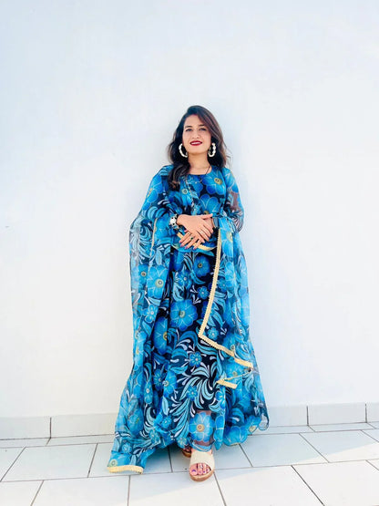Beautiful Designer Party Wear Look Organza Taby Silk Gown