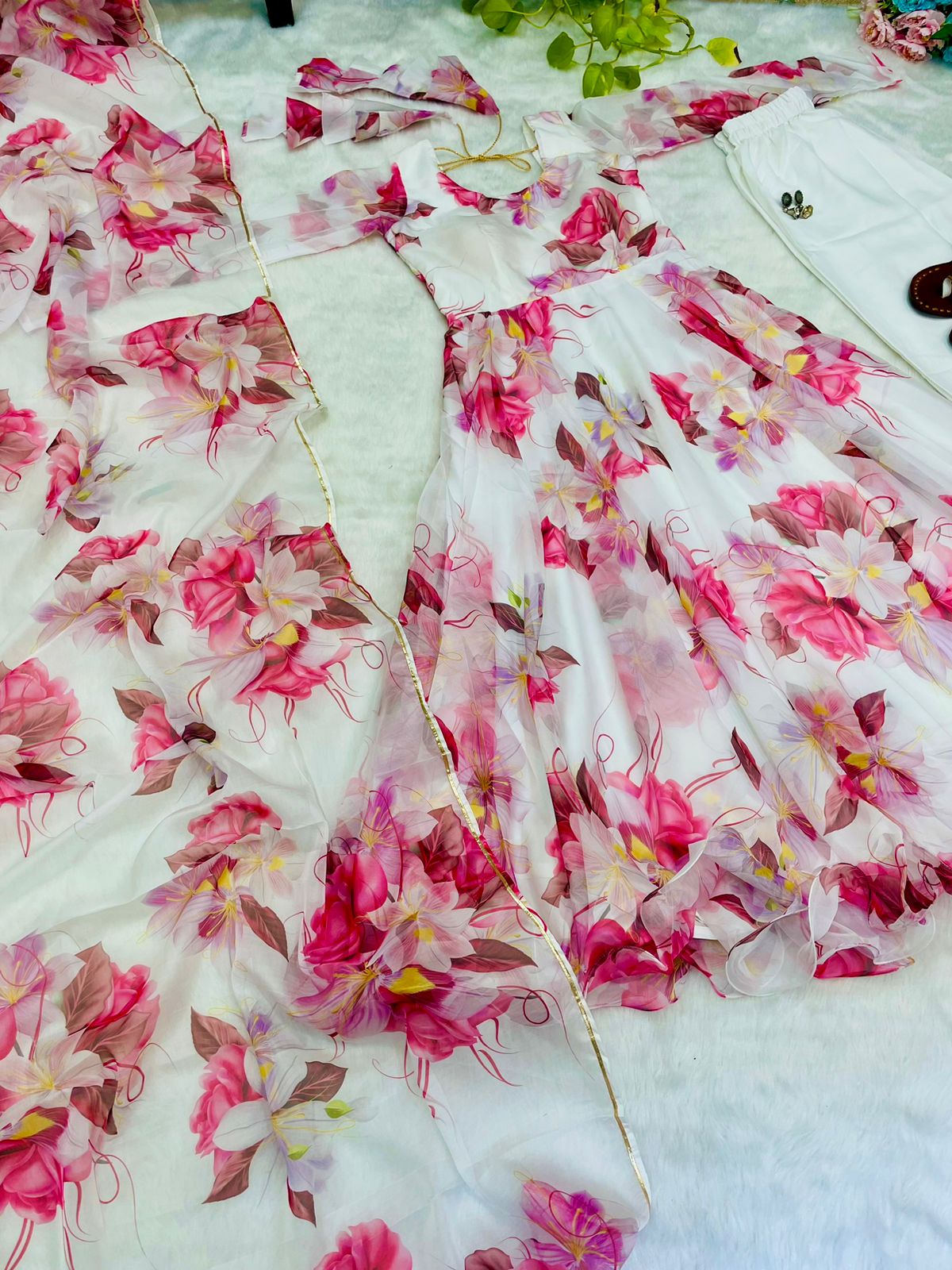 Beautiful Designer Party Wear Look Organza Taby Silk Gown