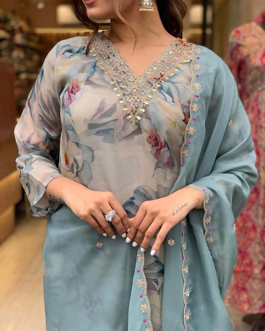 Beautiful Designer Soft Organza Salwar Suit