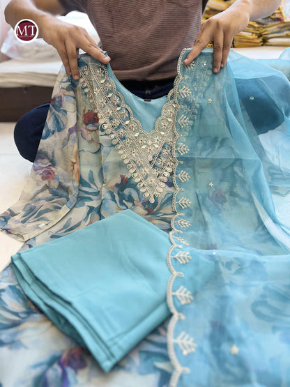 Beautiful Designer Soft Organza Salwar Suit