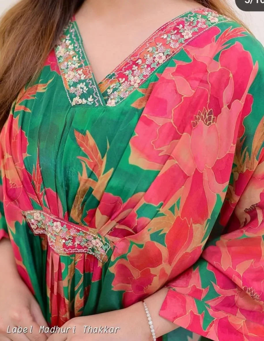 Beautiful Designer Boutique Kaftan Style Top With Paired Set
