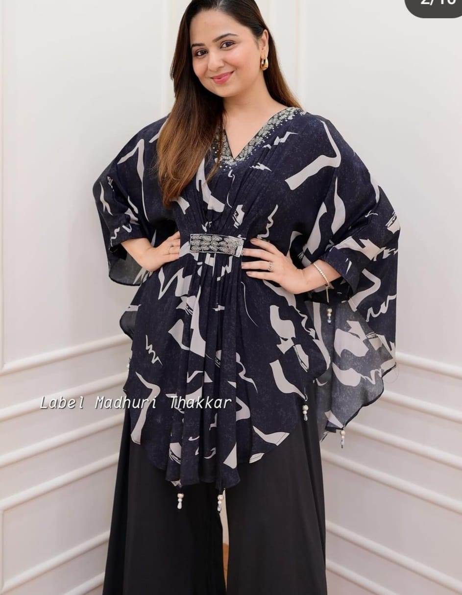 Beautiful Designer Boutique Kaftan Style Top With Paired Set