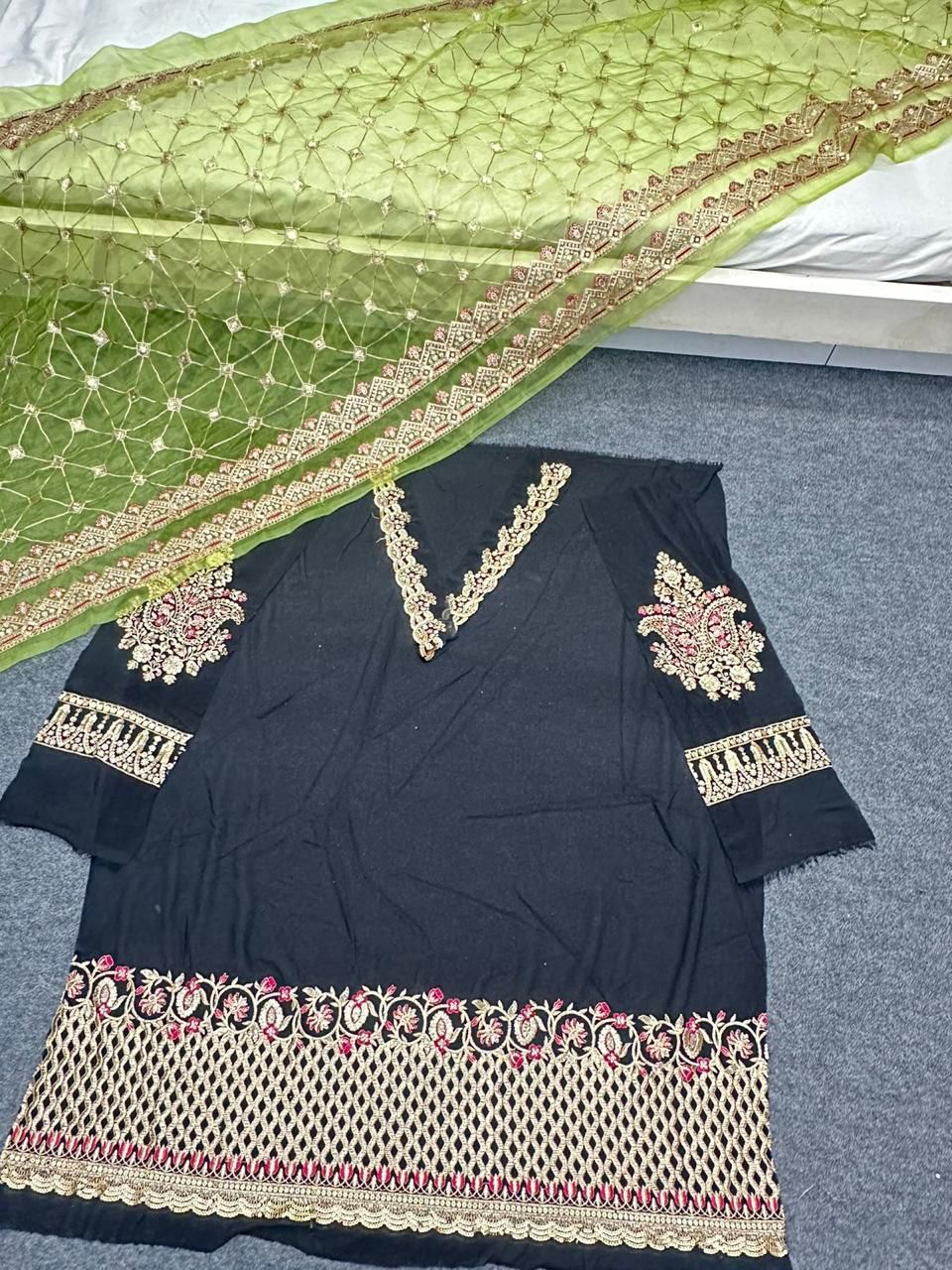 Beautiful Designer Boutique Punjabi Georgette Salwer Suit