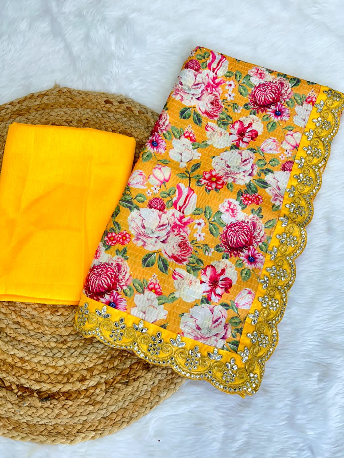 Beautiful Designer Floral Pattern Saree