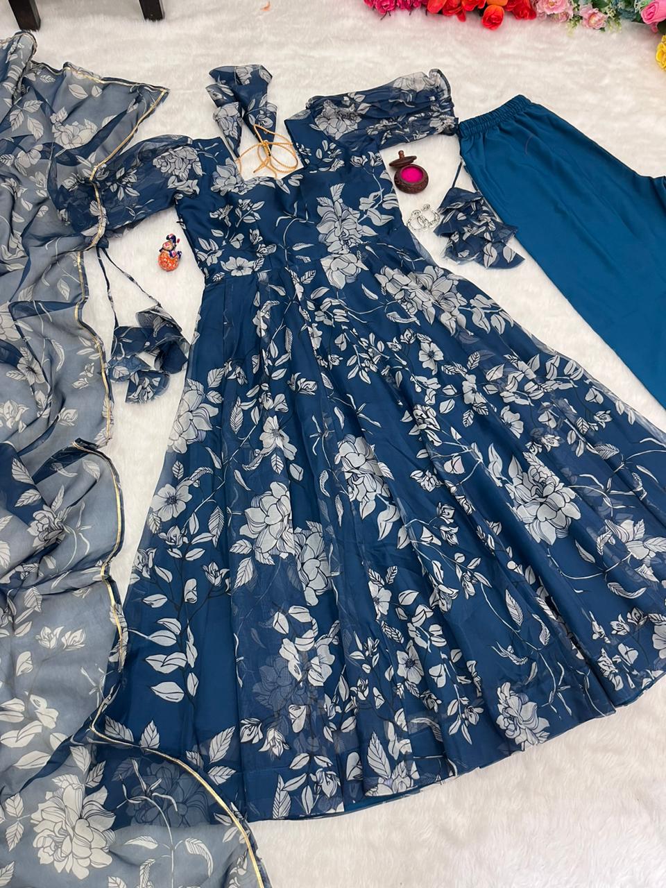 Beautiful Designer Party Wear Look Organza Taby Silk Gown