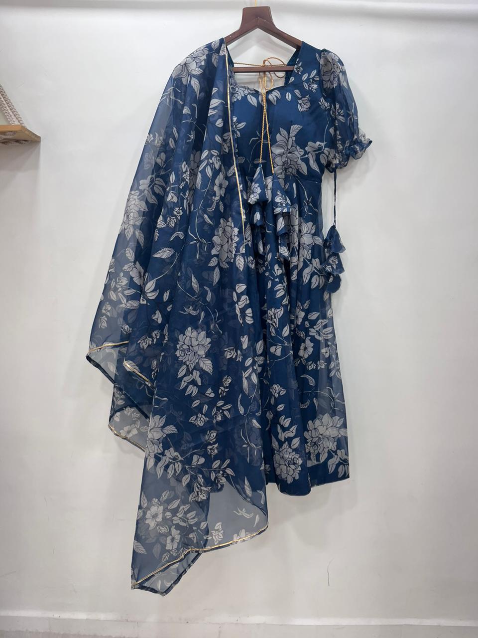 Beautiful Designer Party Wear Look Organza Taby Silk Gown