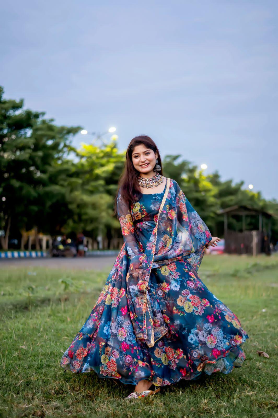 Beautiful Designer Party Wear Look Organza Taby Silk Gown