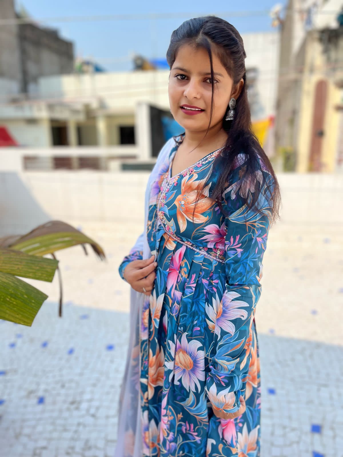 Beautiful Designer Party Wear Look Organza Taby Silk Gown