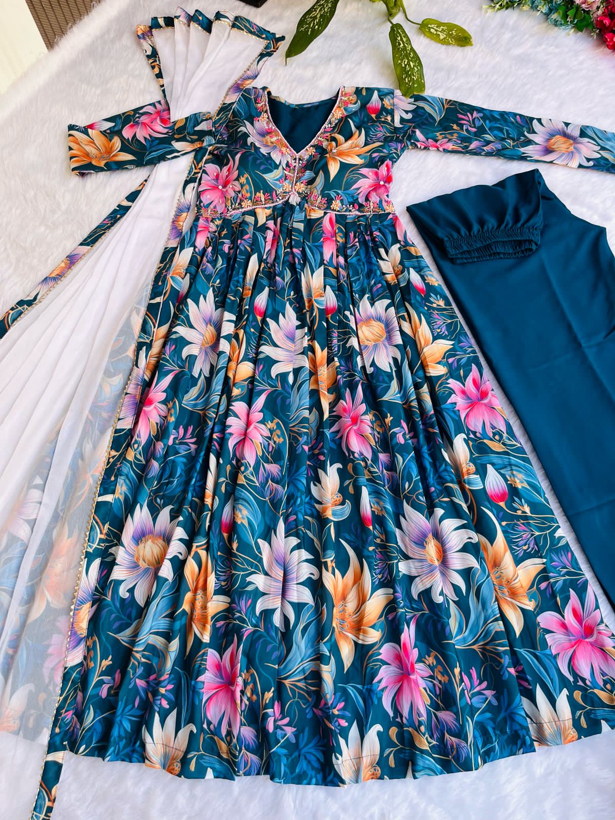 Beautiful Designer Party Wear Look Organza Taby Silk Gown