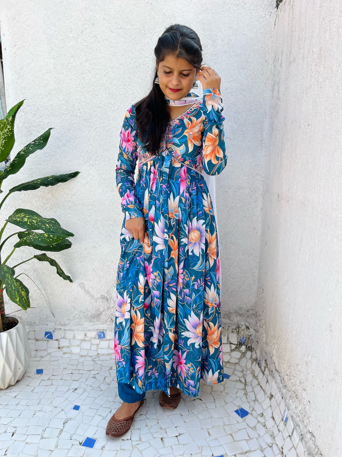 Beautiful Designer Party Wear Look Organza Taby Silk Gown