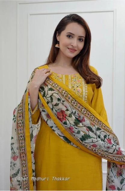 Beautiful Designer Heavy Reyon Rani Salwar Suit