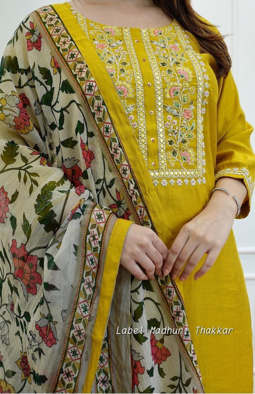 Beautiful Designer Heavy Reyon Rani Salwar Suit