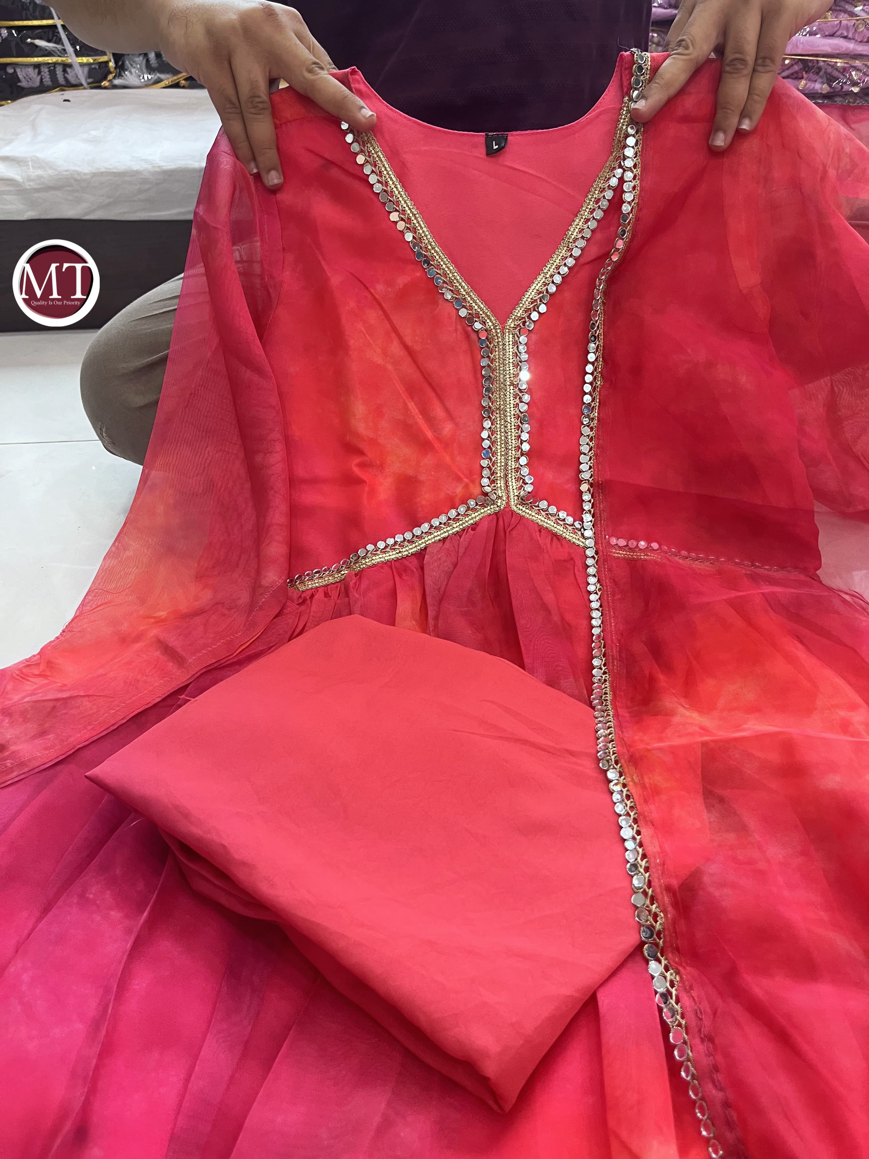 Beautiful Designer Heavy Organza Salwar Suit