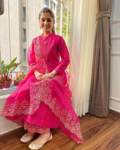Beautiful Designer Heavy Organza Salwar Suit