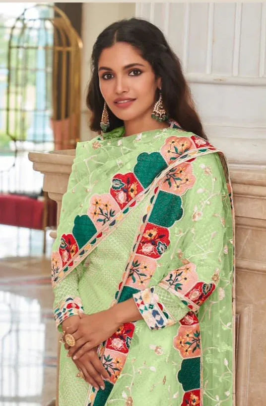 Beautiful Designer Syeda Georgette Pakistani Salwar Suit