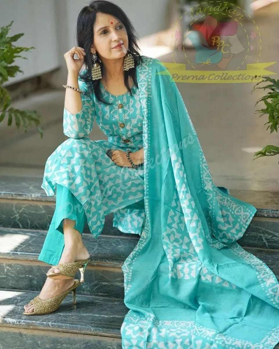 Beautiful Designer Heavy Rayon Cotton Kurti Pant With Dupatta Salwar Suit