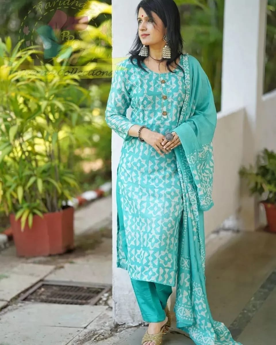 Beautiful Designer Heavy Rayon Cotton Kurti Pant With Dupatta Salwar Suit